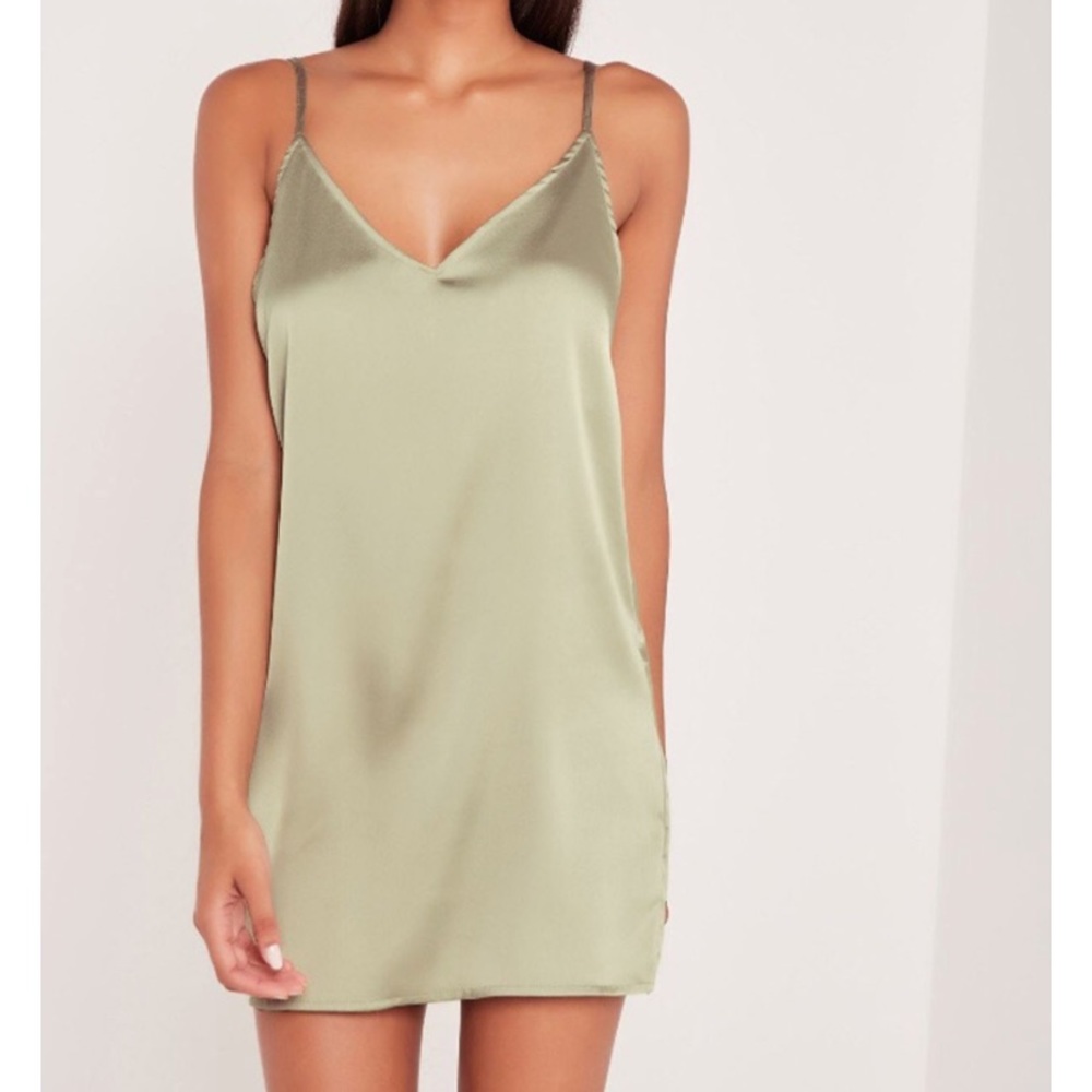 Missguided Carlibybel Satin Dress